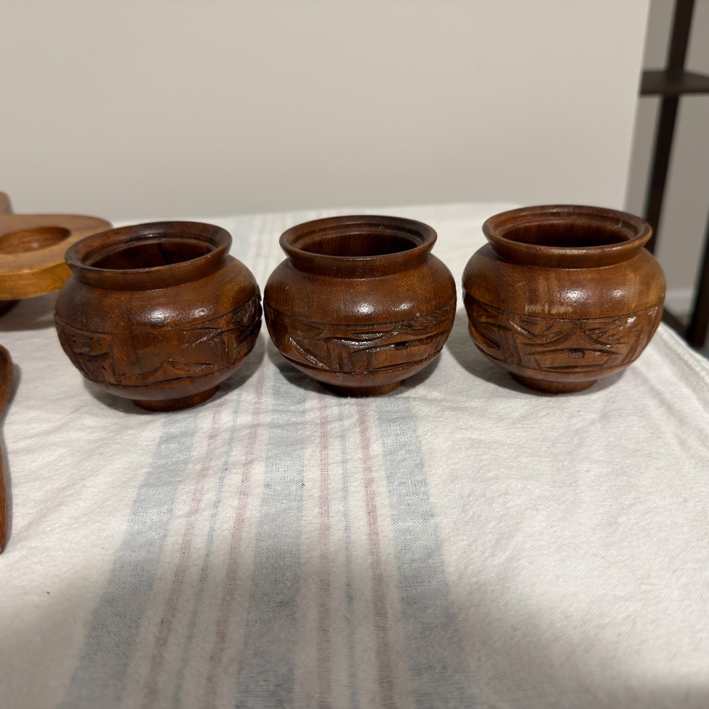 1960's Vintage Tiki Wood Lazy Susan with 3 Wood Condiment Jars And Spoons - Picture 12 of 14